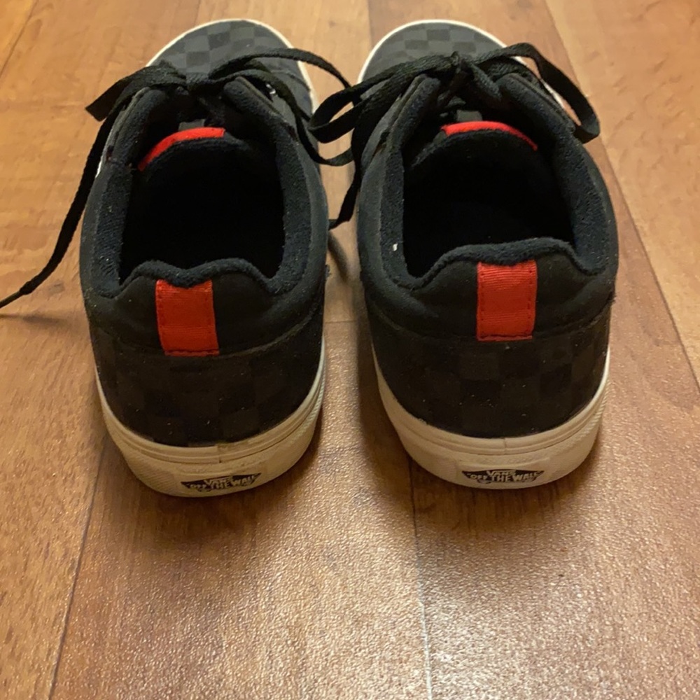 Men’s Vans Shoes - Picture 4 of 6